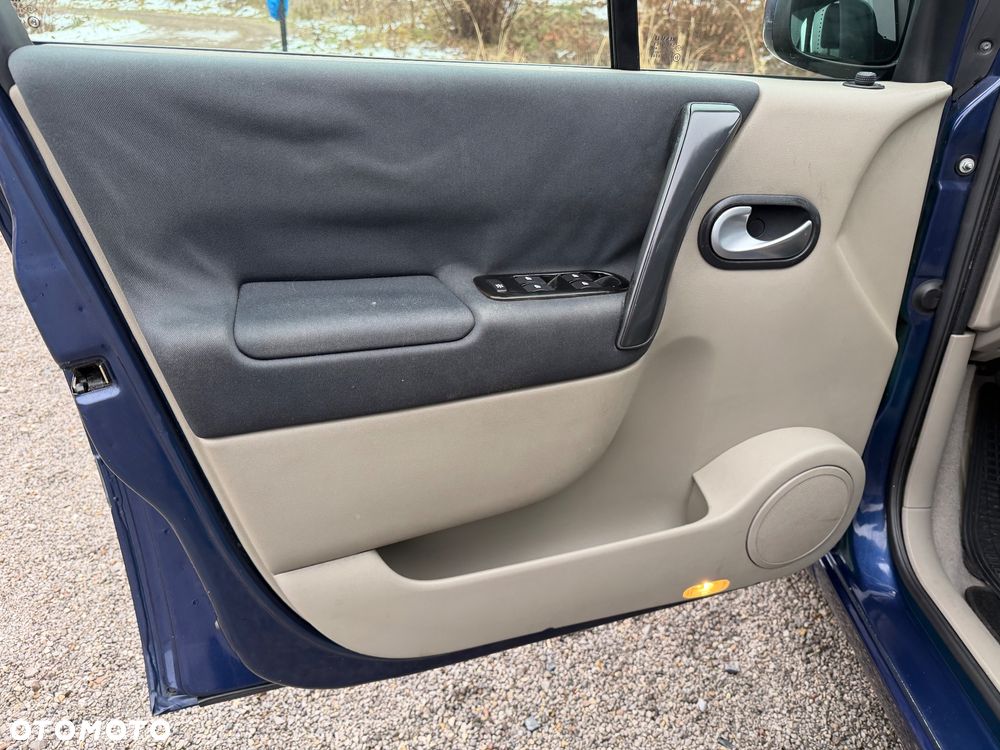 Renault Scenic 1.6 Pack Authentique - 34