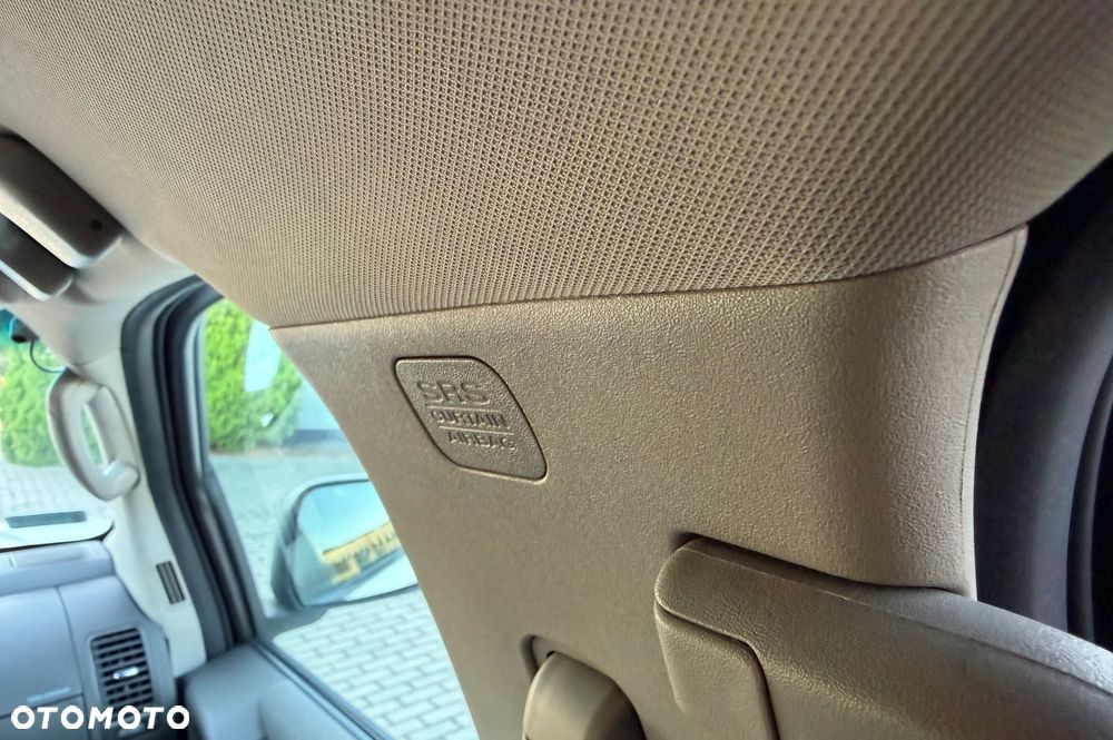 Nissan Pathfinder 2.5 D SE - 18