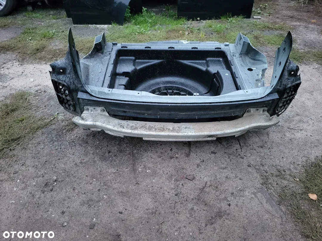 Audi A8 D3 Wanna Pas tył Ścianka z belką zderzaka tylnego Wnęka koła zapsowego - 5