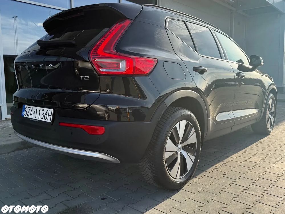 Volvo XC 40 T2 Plus Dark - 33