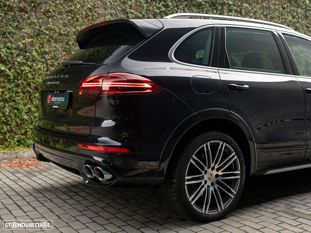 Porsche Cayenne Turbo Tiptronic S - 12