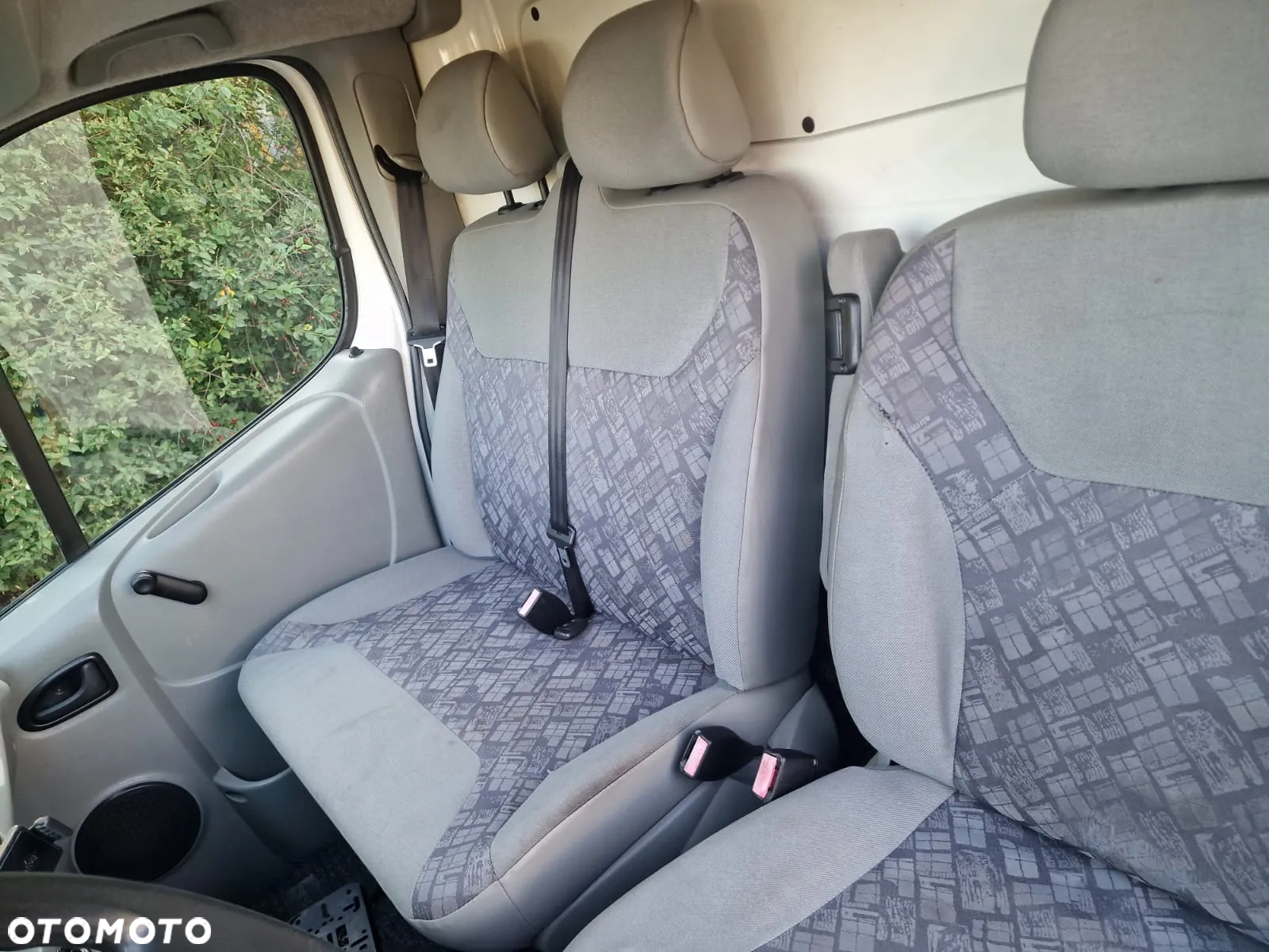 Opel VIVARO - 13