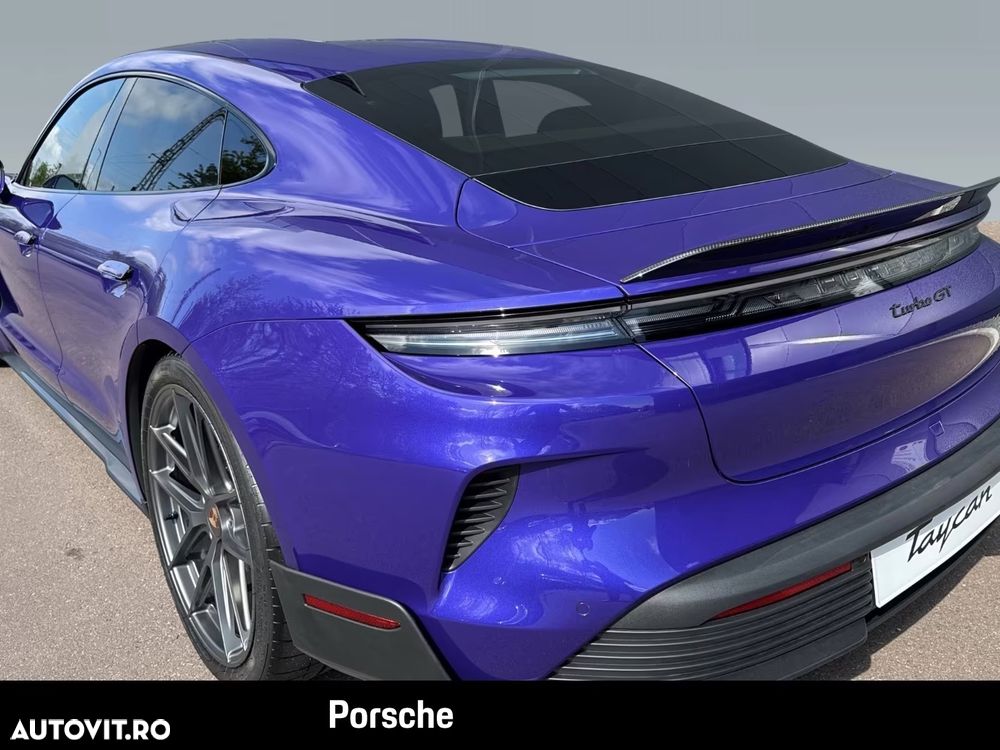 Porsche Taycan Turbo GT - 5