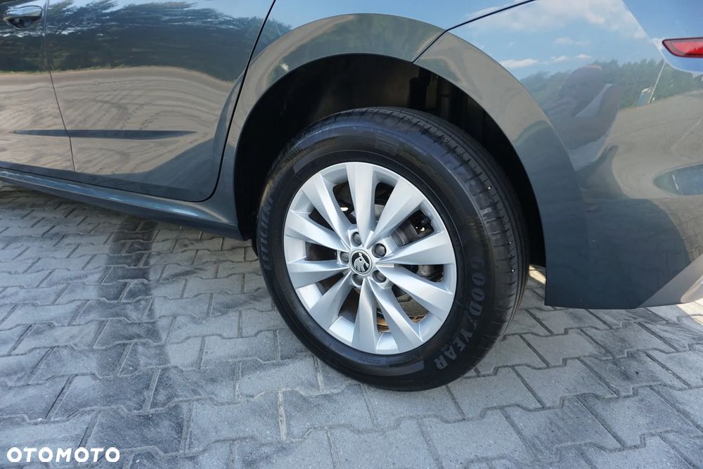 Skoda Kamiq 1.0 TSI Ambition DSG - 17