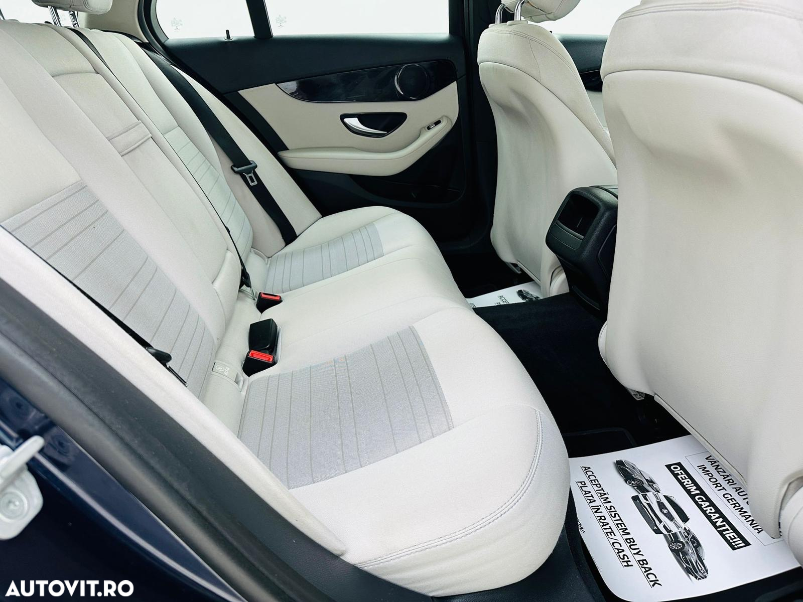 Mercedes-Benz C - 21