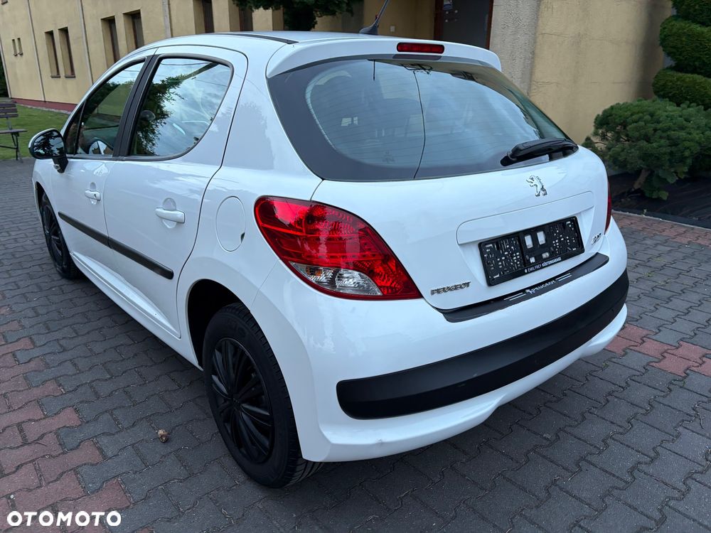 Peugeot 207 75 Millesim 200 - 8