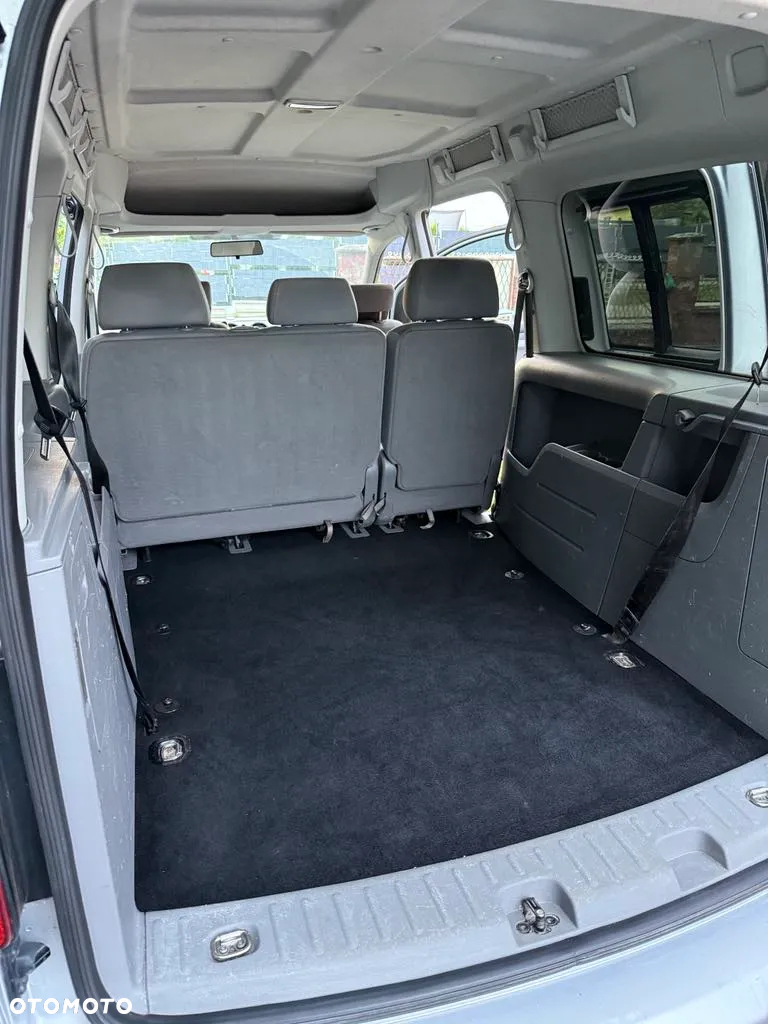 Volkswagen Caddy Maxi 1.6 Life - 6
