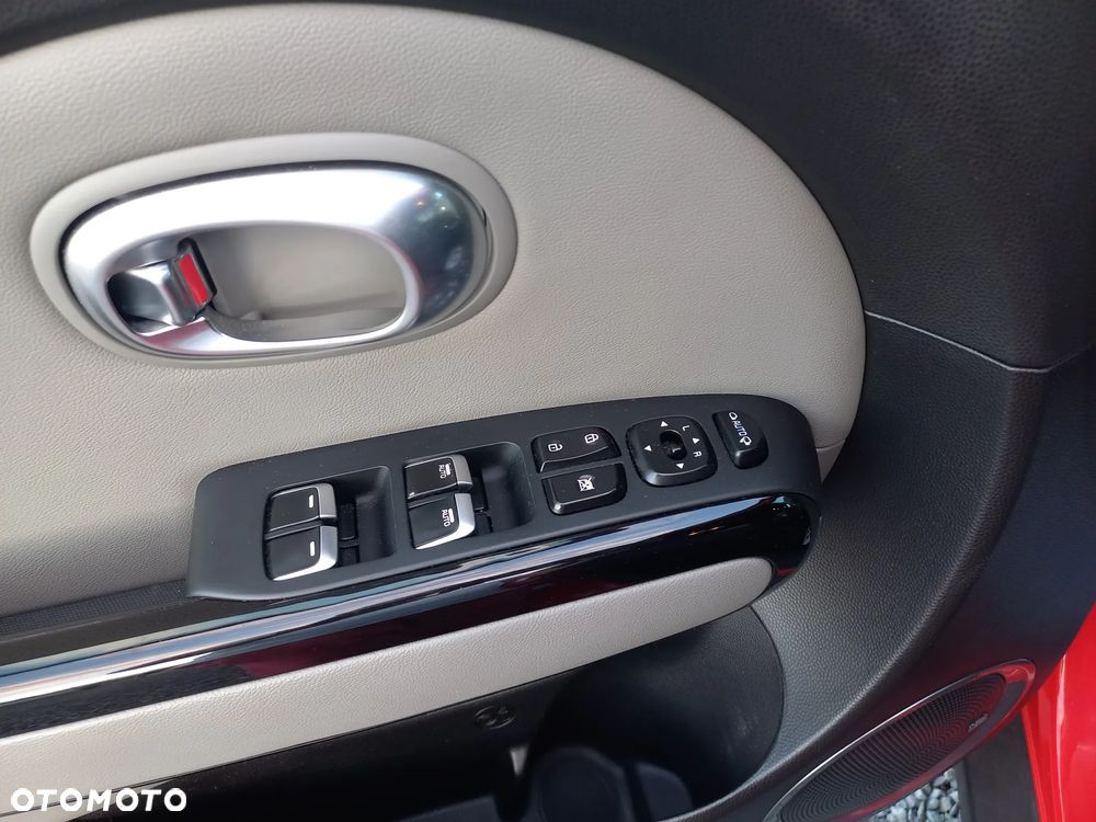 Kia Soul 1.6 CRDI Dream Team Edition - 24