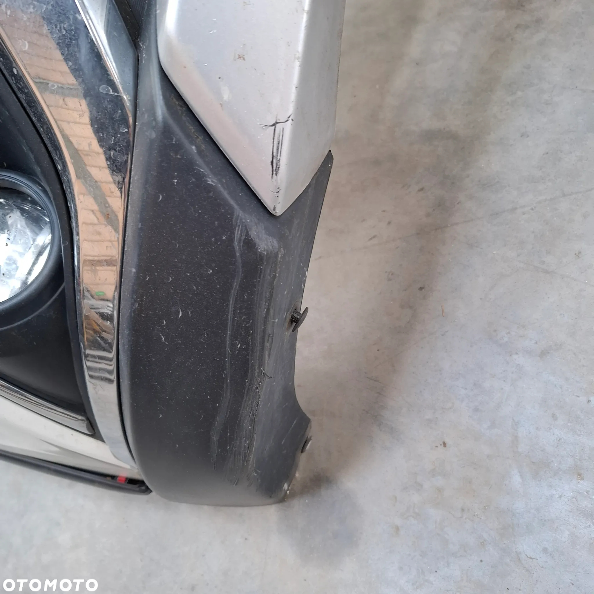 MITSUBISHI OUTLANDER III 3 15- ZDERZAK KOMPLETNY PRZOD W KOLOR W37 białySPRYSKI - 9