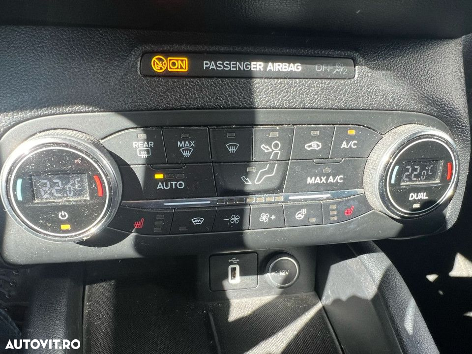 Ford Focus - 16