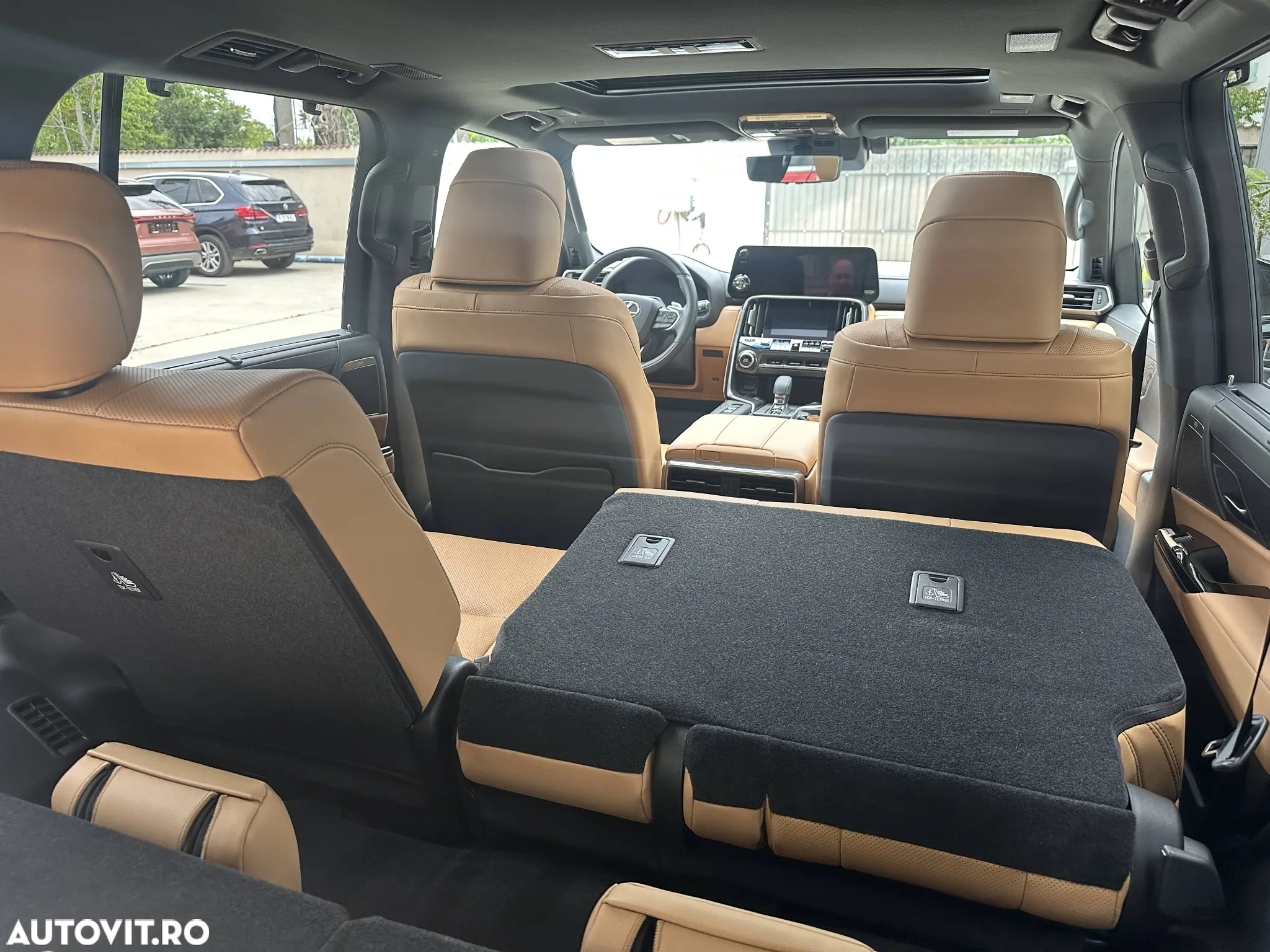Lexus Seria LX - 15