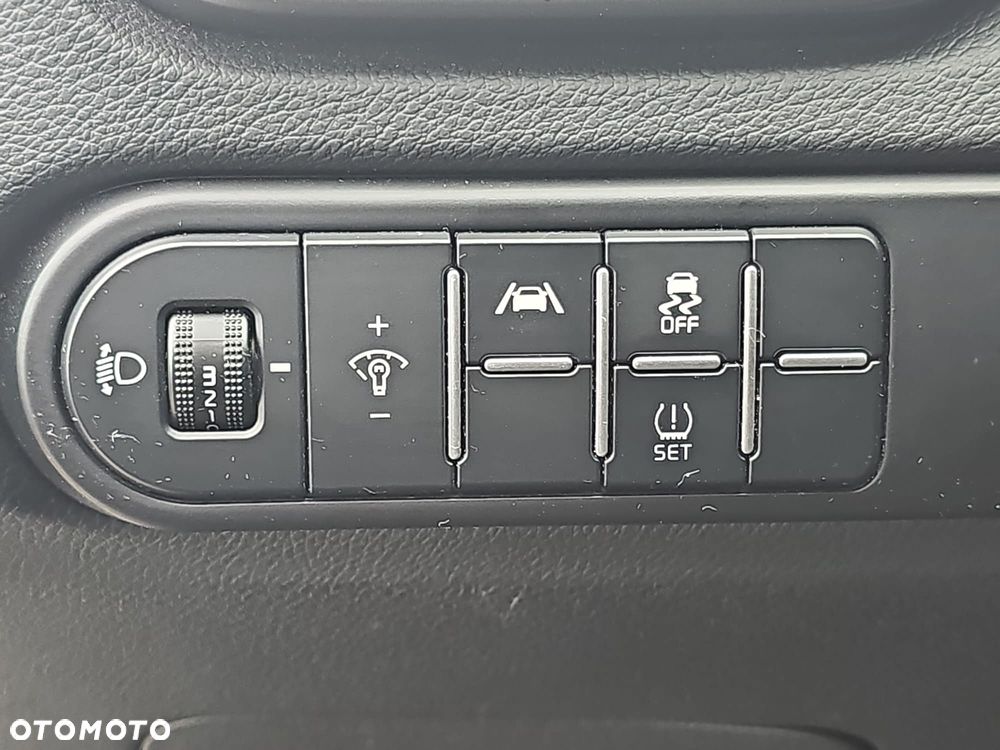 Kia XCeed 1.5 T-GDI M - 18