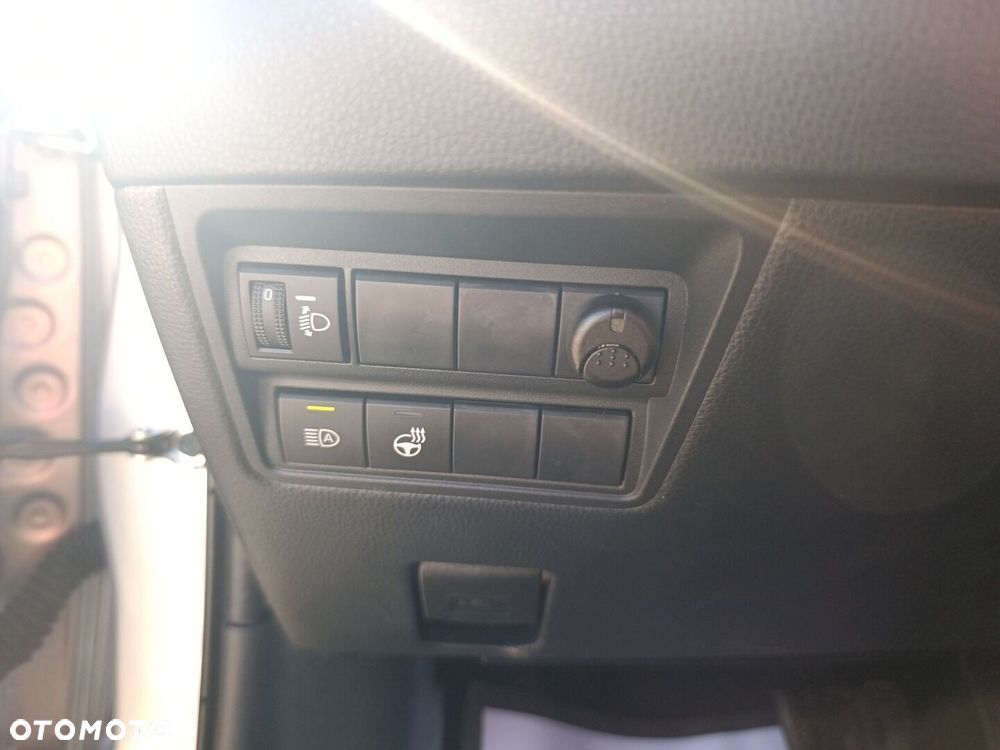 Toyota Yaris Hybrid 1.5 Style - 25