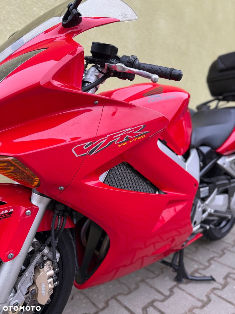 Honda VFR - 30
