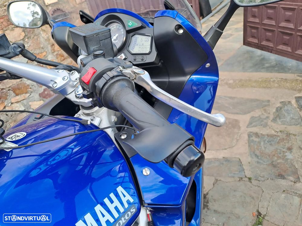 Yamaha FJR - 6