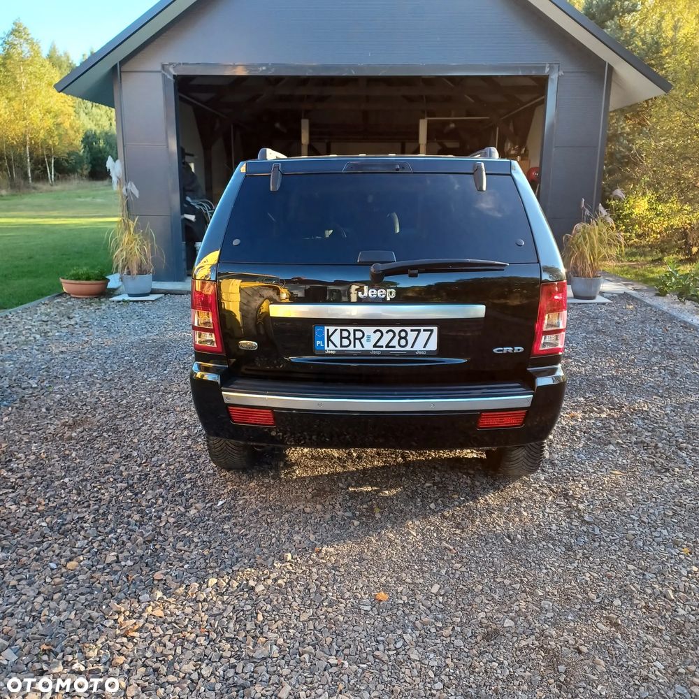 Jeep Grand Cherokee - 18