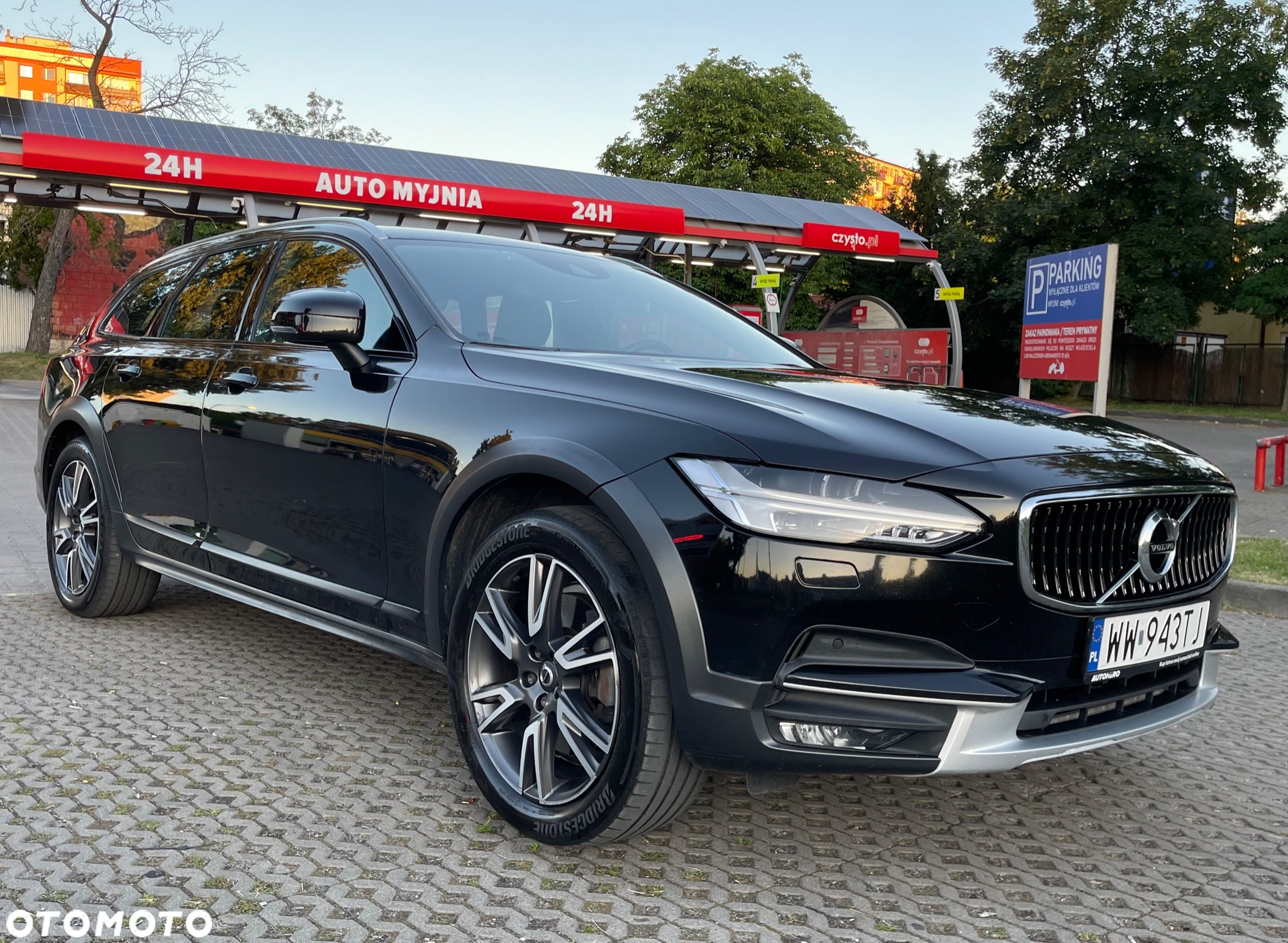 Volvo V90 D5 AWD Momentum Pro - 5