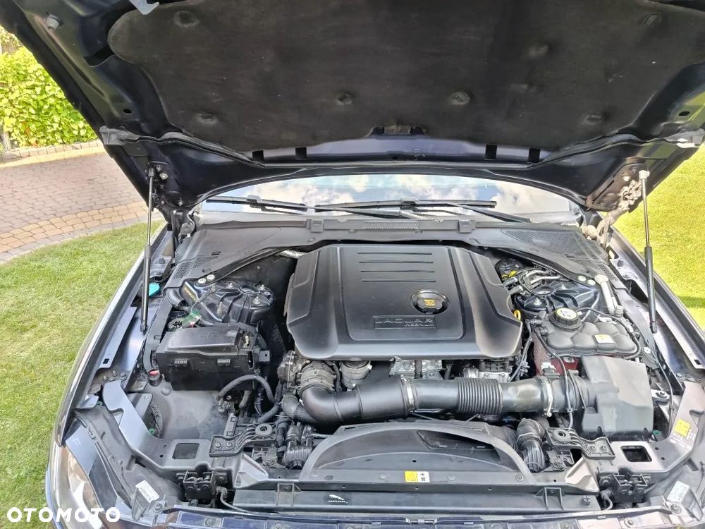 Jaguar XF 2.0 i4D Prestige - 31