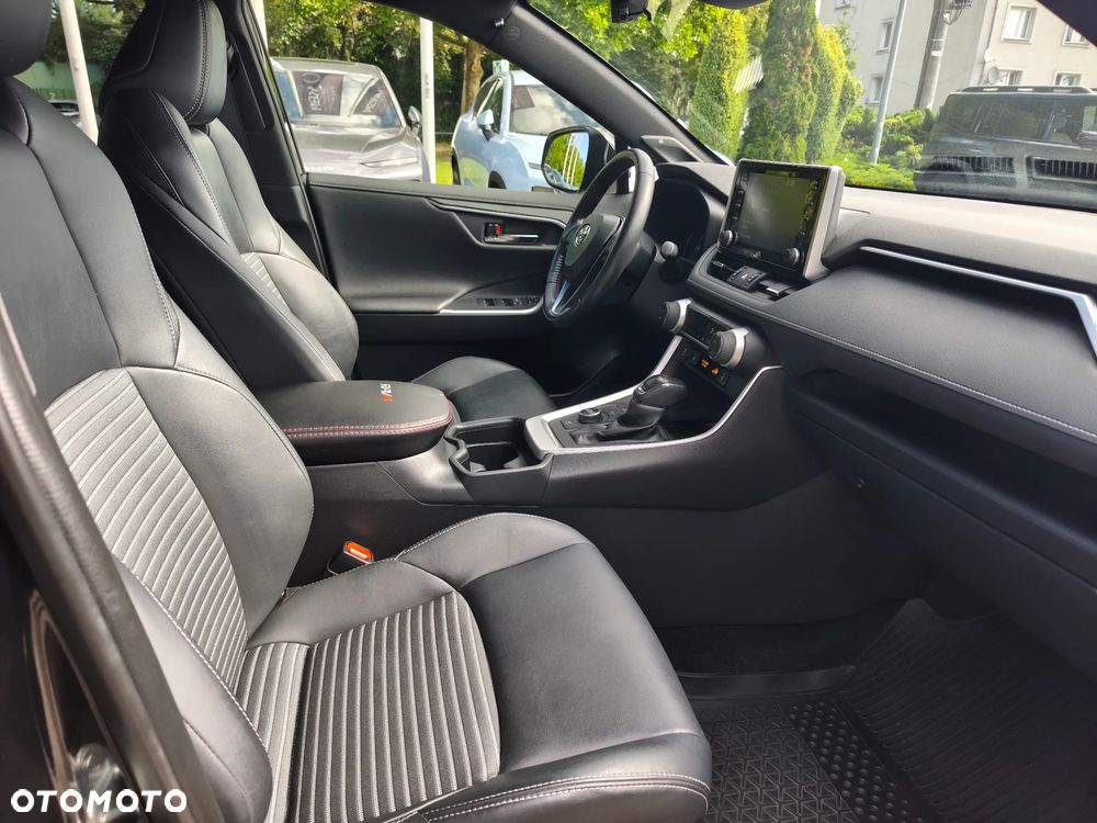 Toyota RAV4 2.5 Hybrid Black Edition by JBL 4x4 - 17