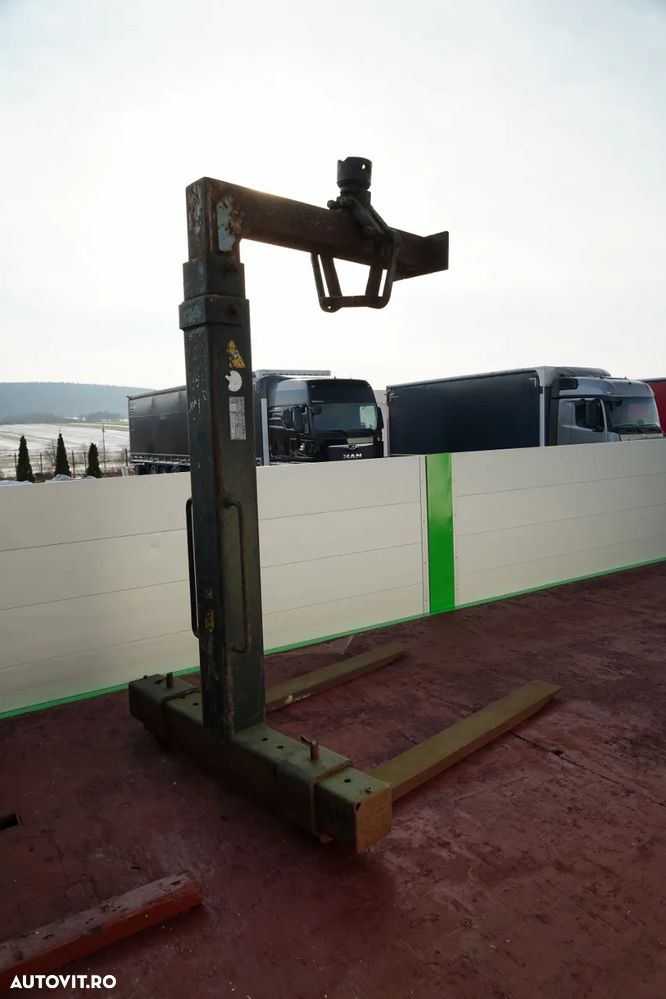 Mercedes-Benz OCS 3240 / 8x4 / LIVRARE - 7,2 M / + HIAB 211 HDS / RADIOCOMANDĂ / ROTATOARE / FURCĂ / PUNCT DE RIDICARE / EURO 6 - 20