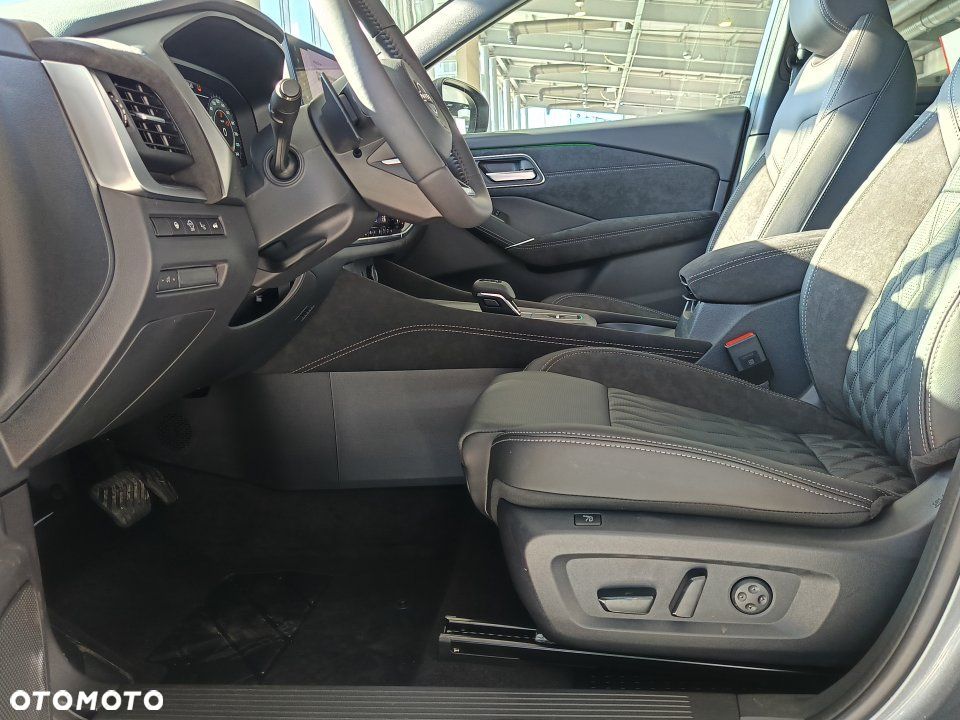 Nissan Qashqai - 12