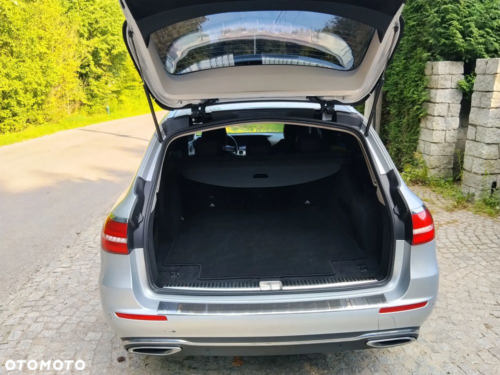 Mercedes-Benz Klasa E 220 d 4-Matic Business Edition 9G-TRONIC - 18