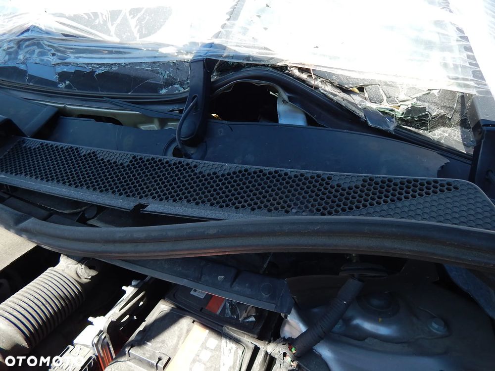 Peugeot 3008 PureTech 130 Stop & Start GPF EAT8 Allure Business-Paket - 24