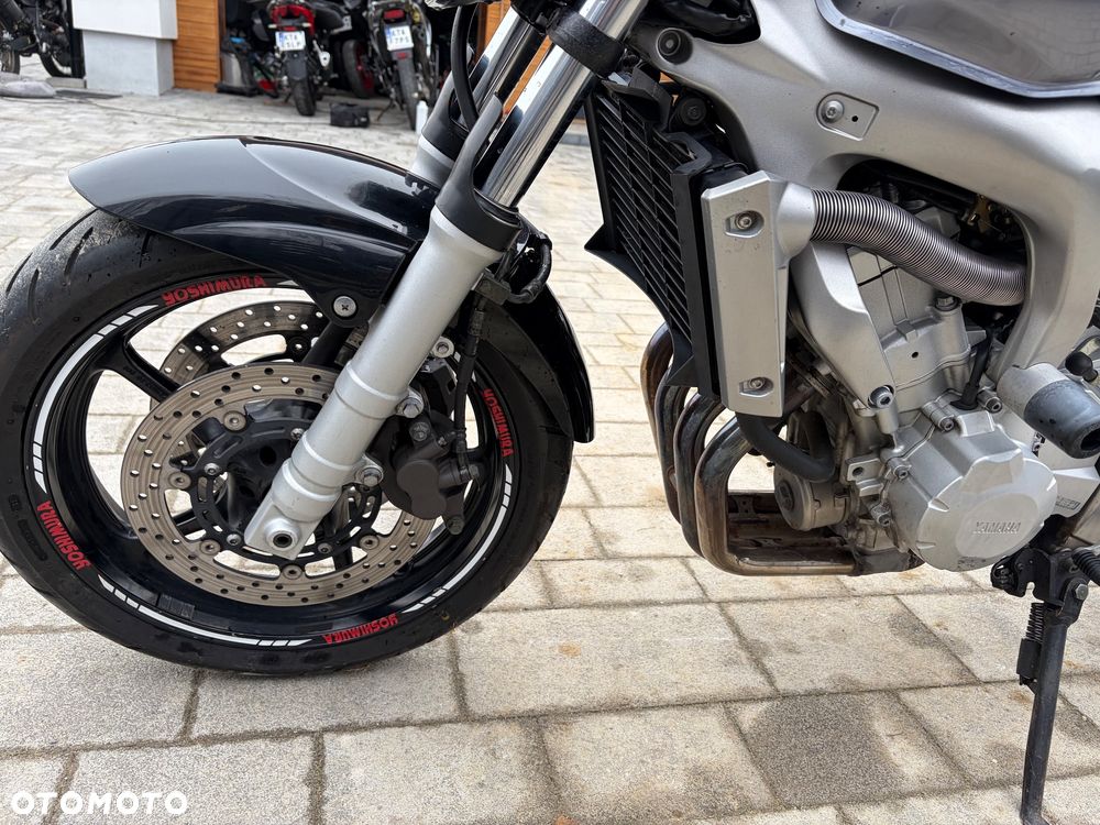 Yamaha FZ6 - 16