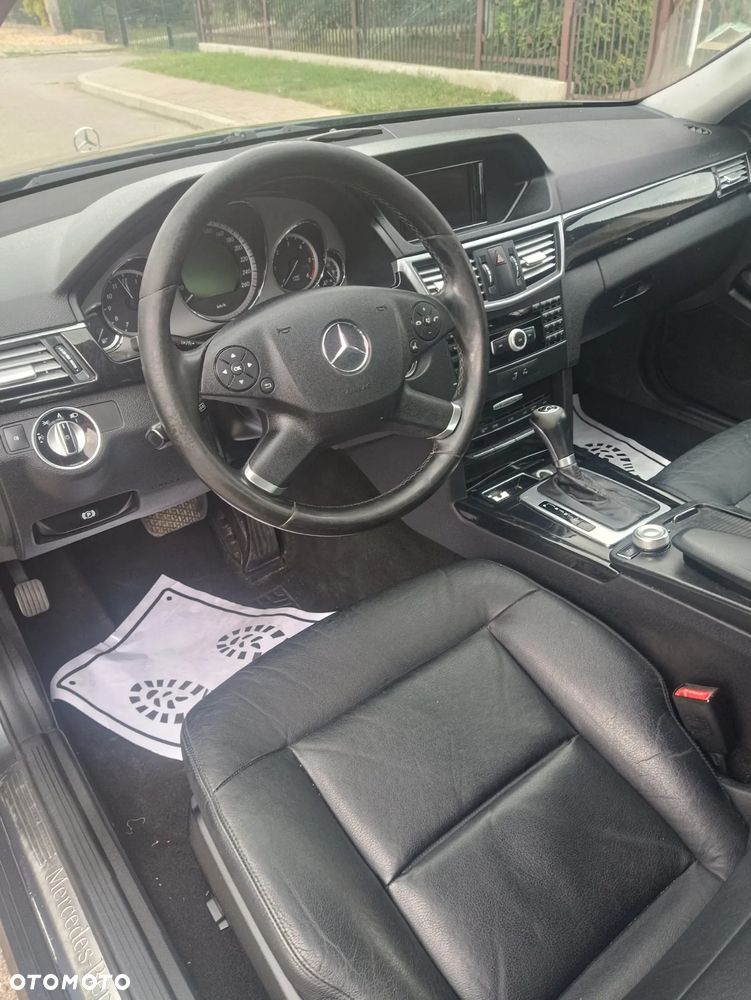 Mercedes-Benz Klasa E 220 CDI DPF BlueEFFICIENCY 7G-TRONIC - 7