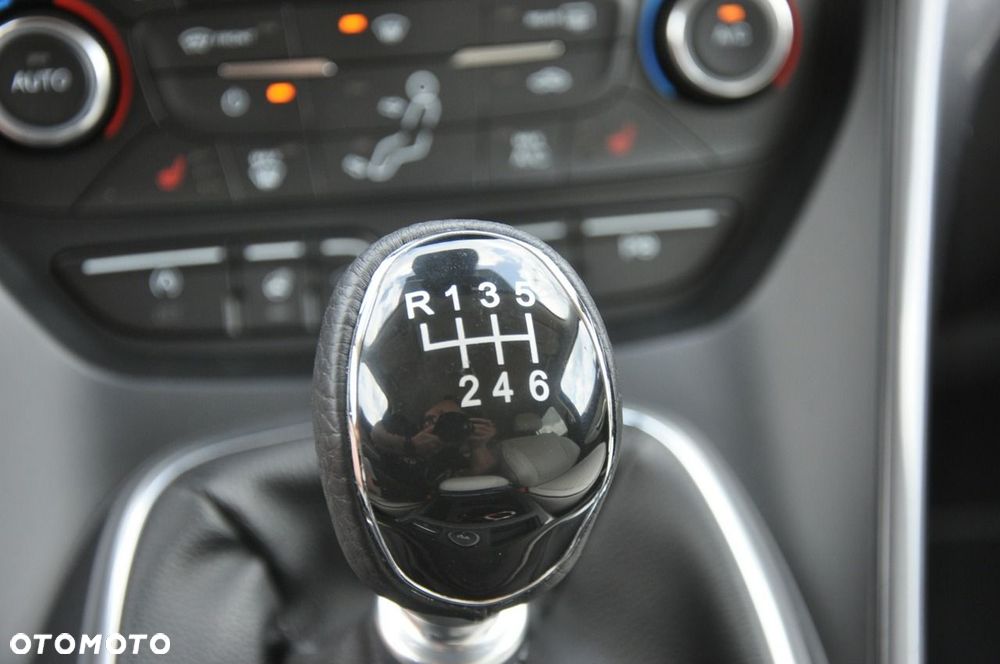 Ford Kuga 1.5 EcoBoost 2x4 Vignale - 20