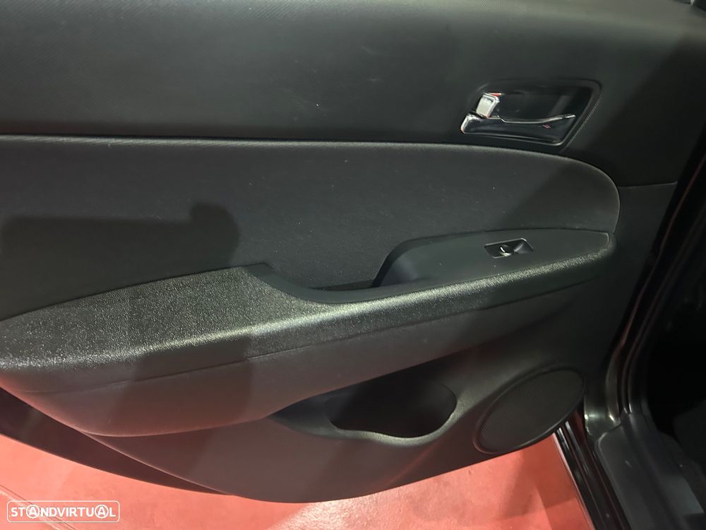 Hyundai i30 CW 1.4 CVVT Blue Comfort - 12