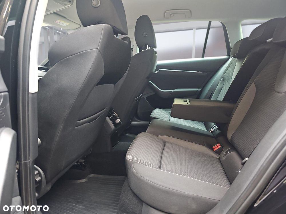 Skoda Octavia 2.0 TDI Ambition DSG - 16