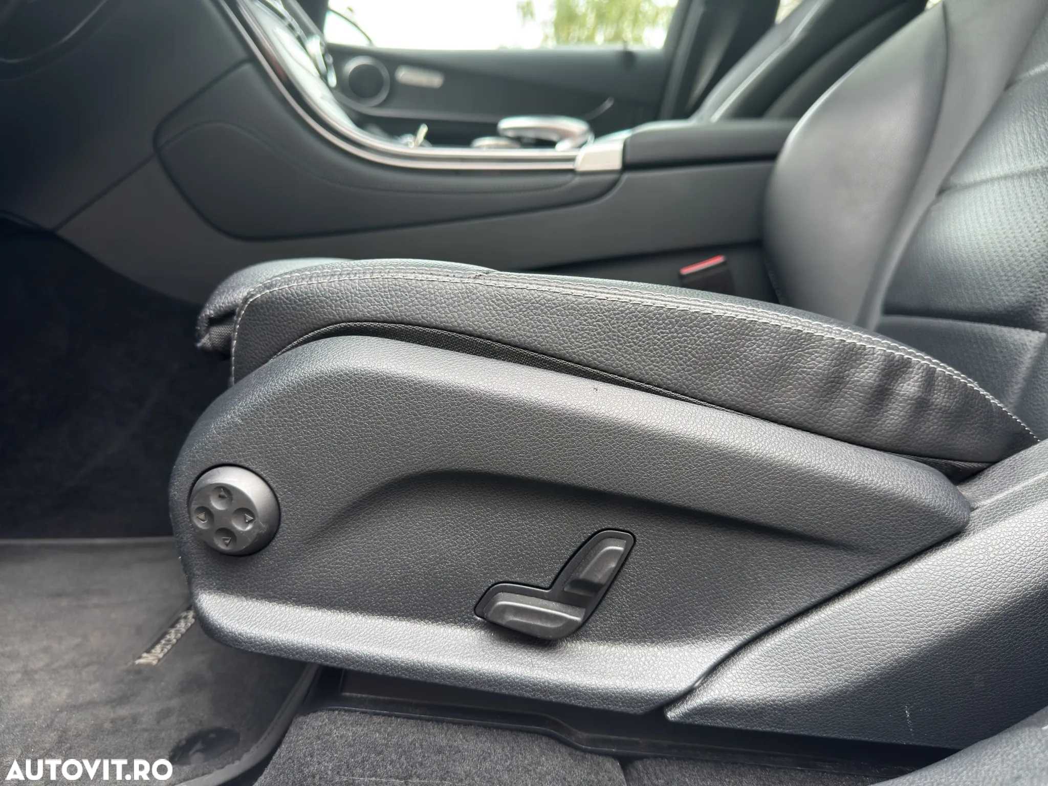Mercedes-Benz GLC Coupe 250 4Matic 9G-TRONIC - 9