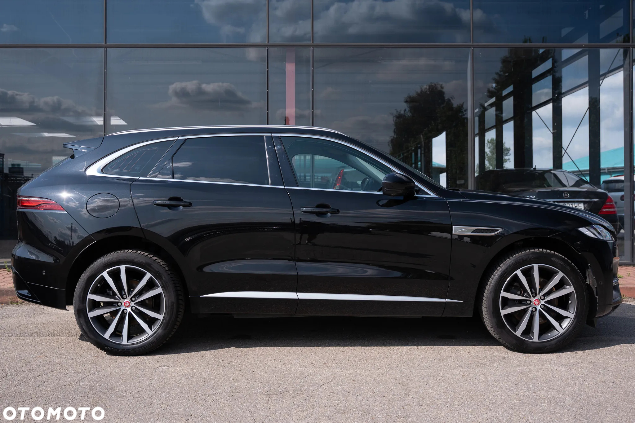 Jaguar F-Pace D200 AWD R-Dynamic HSE - 14