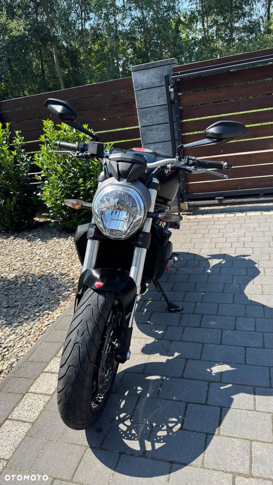 Ducati Monster - 12