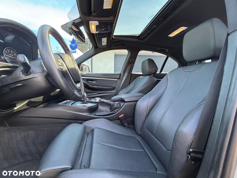BMW Seria 3 330i Sport Line - 15