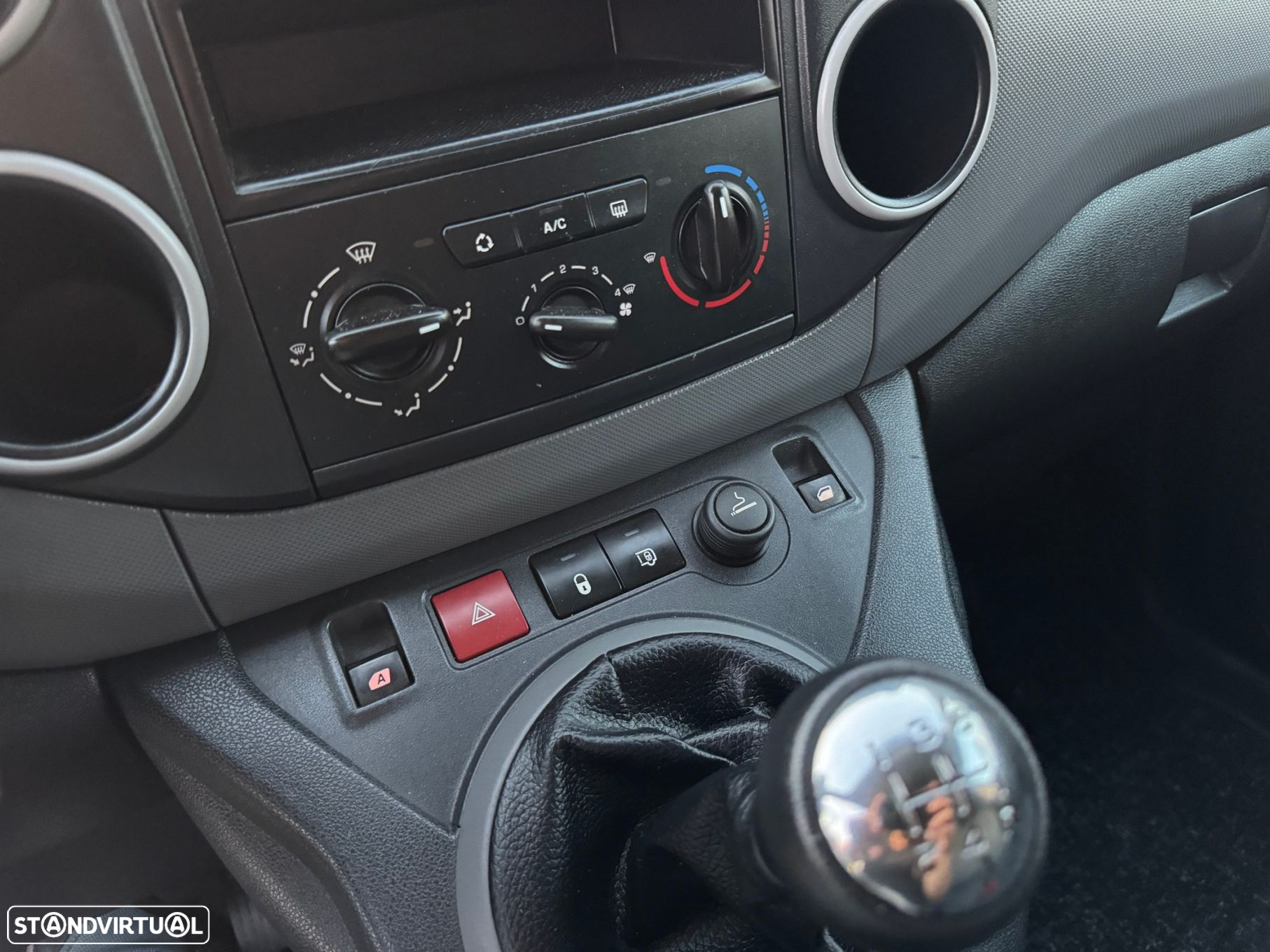 Citroën Berlingo 1.6 HDi 600 3L - 12