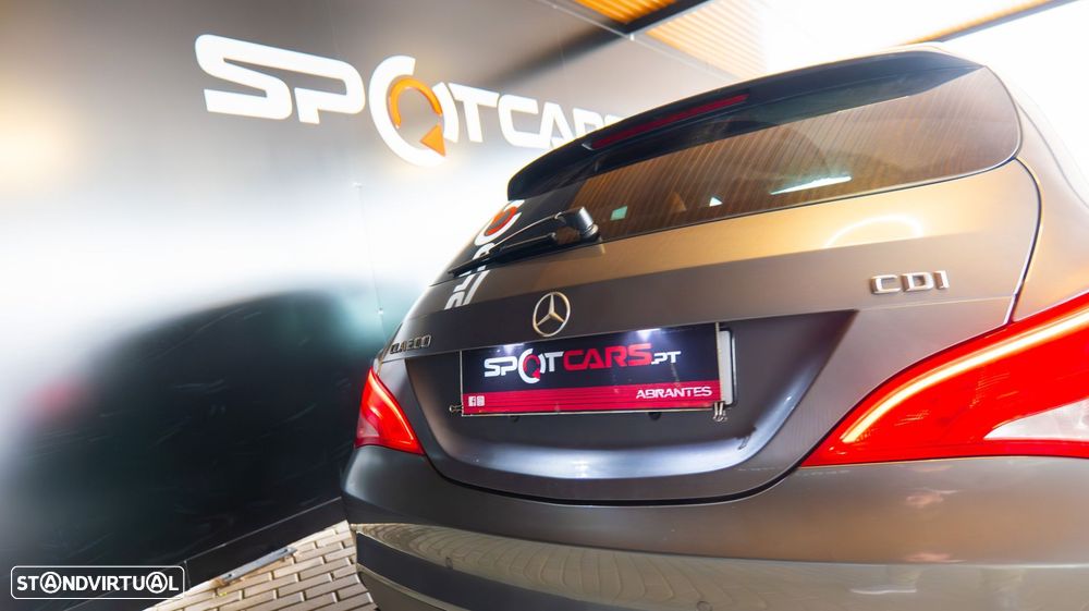 Mercedes-Benz CLA 200 d Shooting Brake Urban Aut. - 31