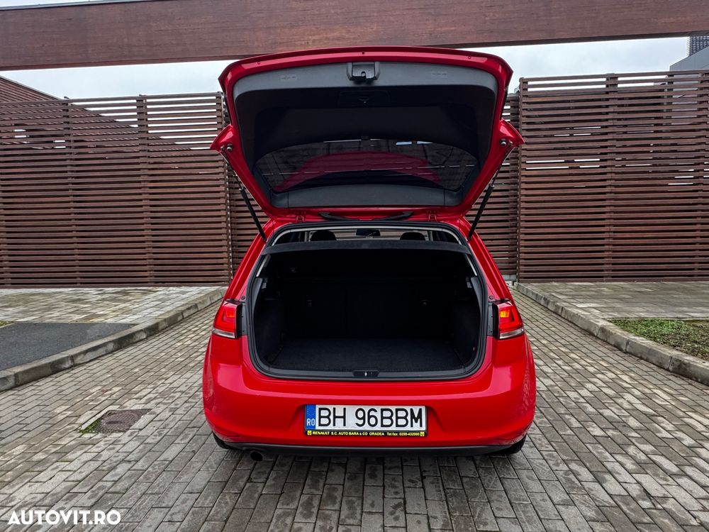 Volkswagen Golf 1.6 TDI DPF Comfortline - 9