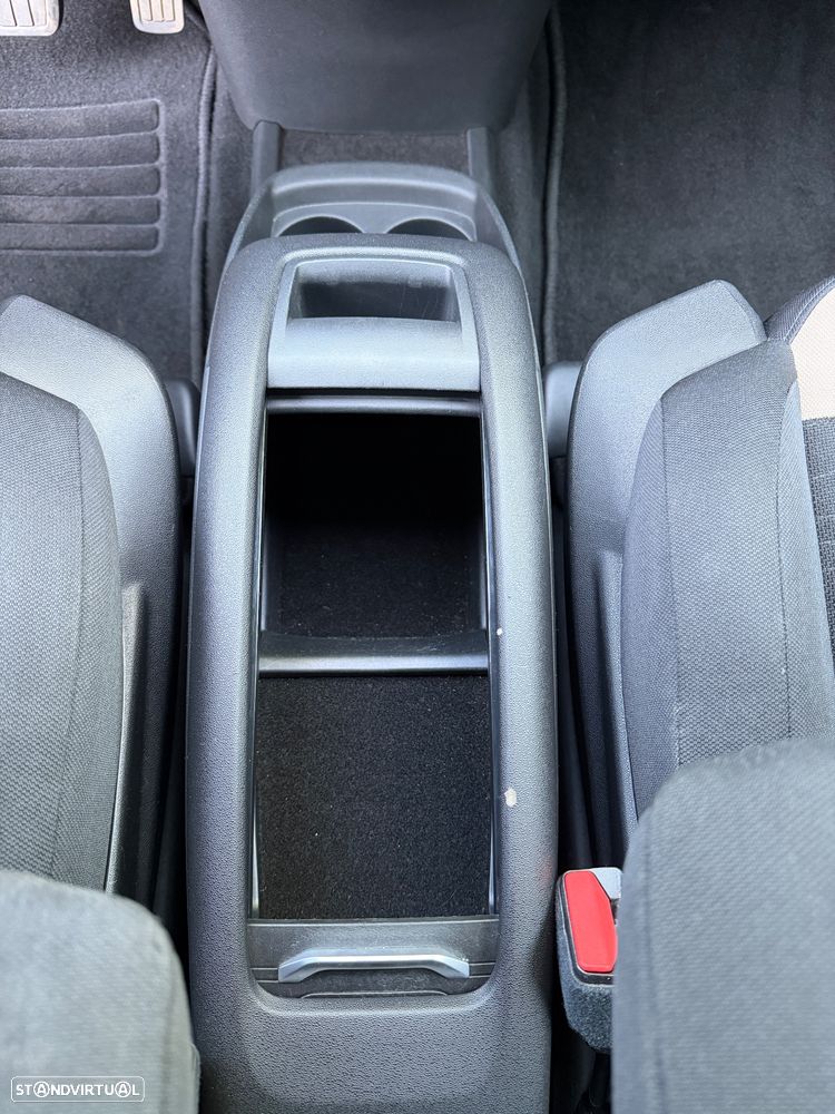 Citroën C4 Grand Picasso 1.6 e-HDi Collection ETG6 J17 - 39