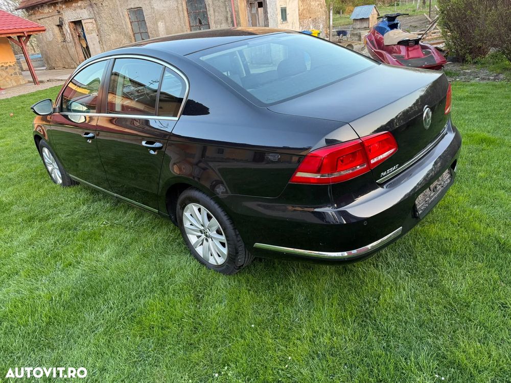 Volkswagen Passat 1.6 TDI BlueMotion Technology Highline - 14