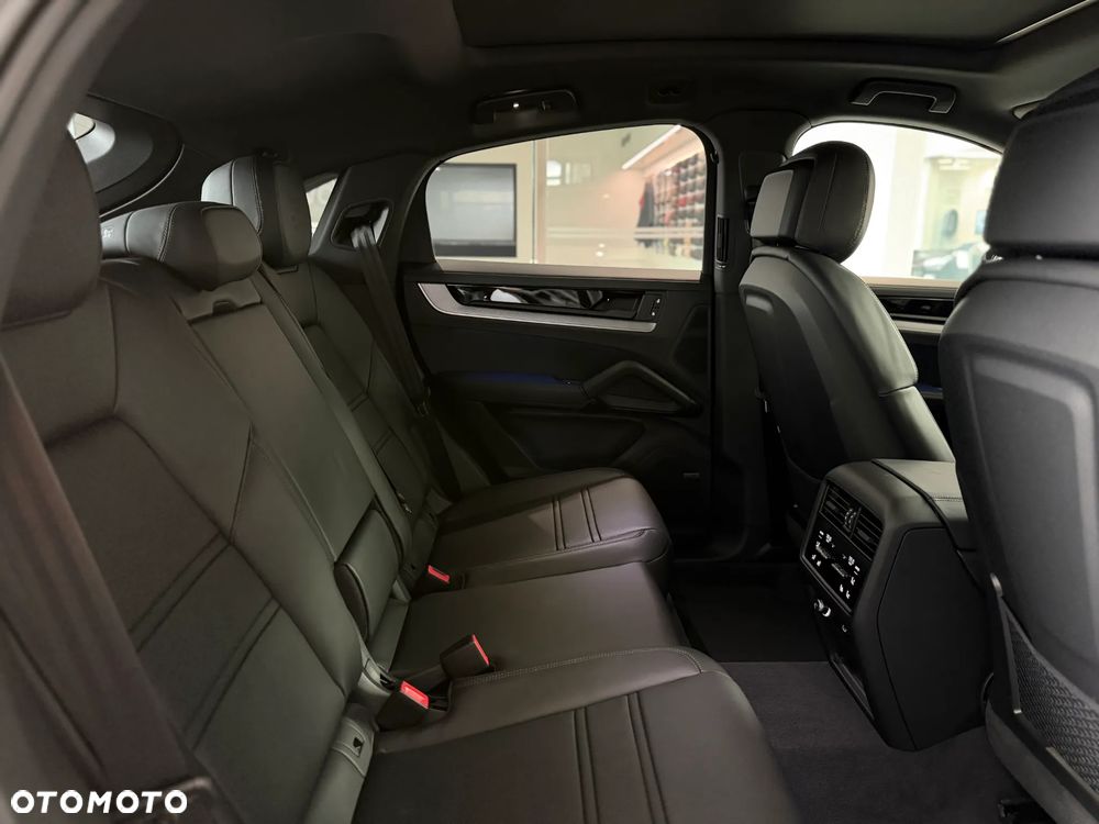 Porsche Cayenne S - 37