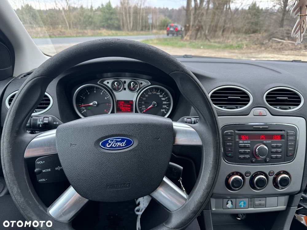 Ford Focus - 9