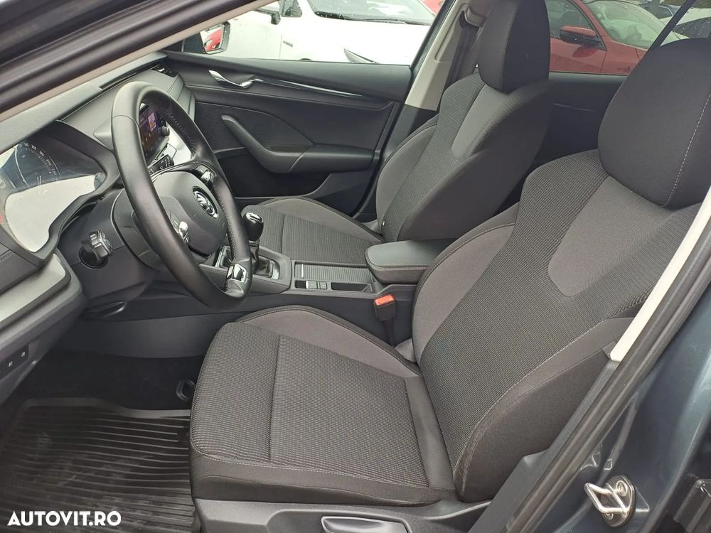 Skoda Octavia Combi 2.0 TDI Ambition - 8