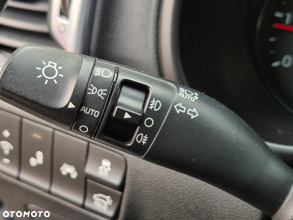 Kia Sportage 2,0 CRDI AWD GT Line - 31