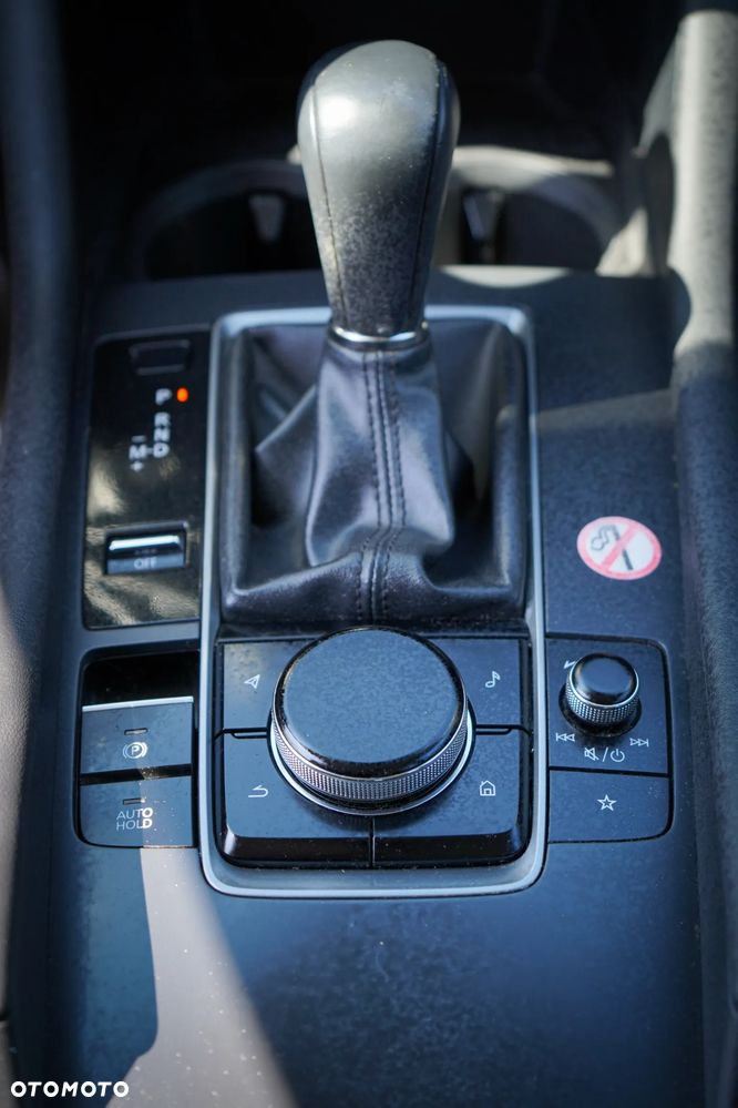 Mazda 3 - 4