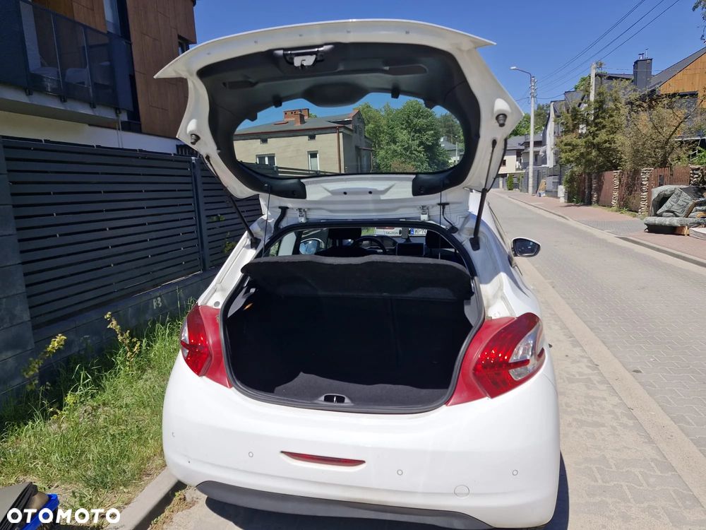 Peugeot 208 PureTech 82 Active - 10