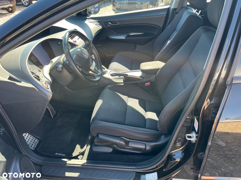 Honda Civic 1.8i-VTEC Automatik Executive - 9