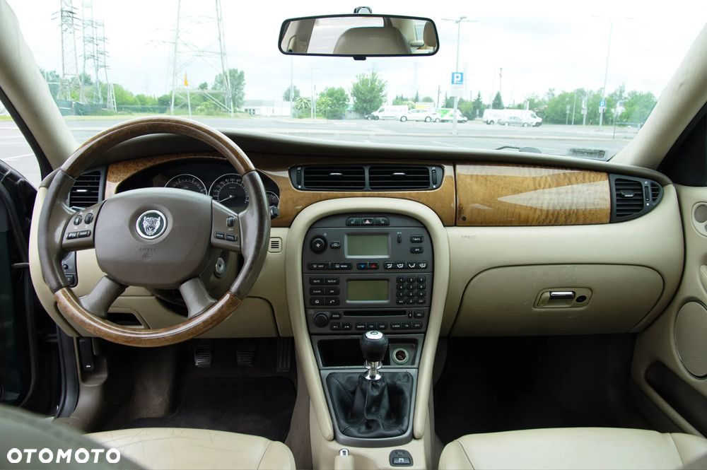 Jaguar X-Type 2.0 D High - 6