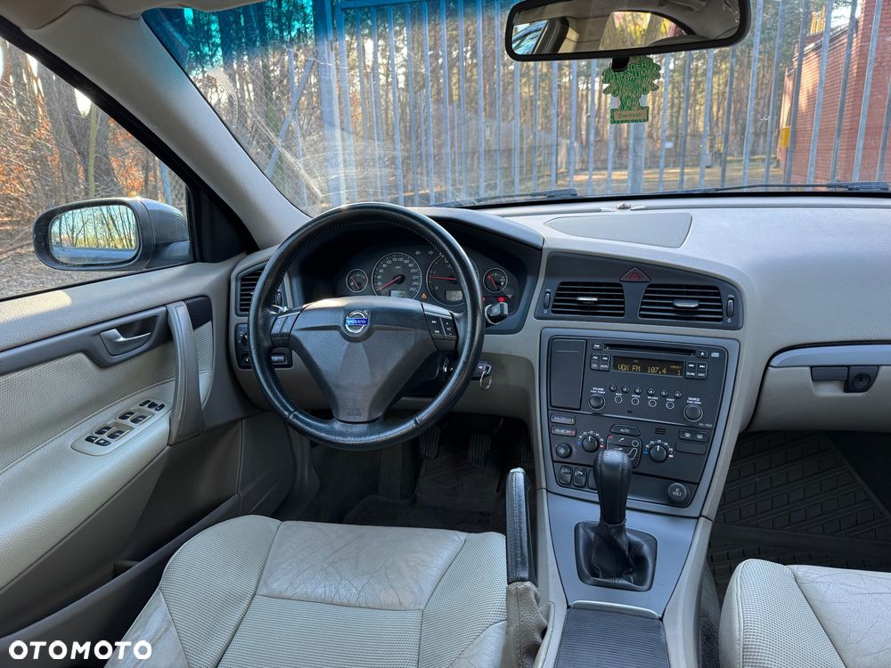 Volvo S60 2.4D Momentum - 11